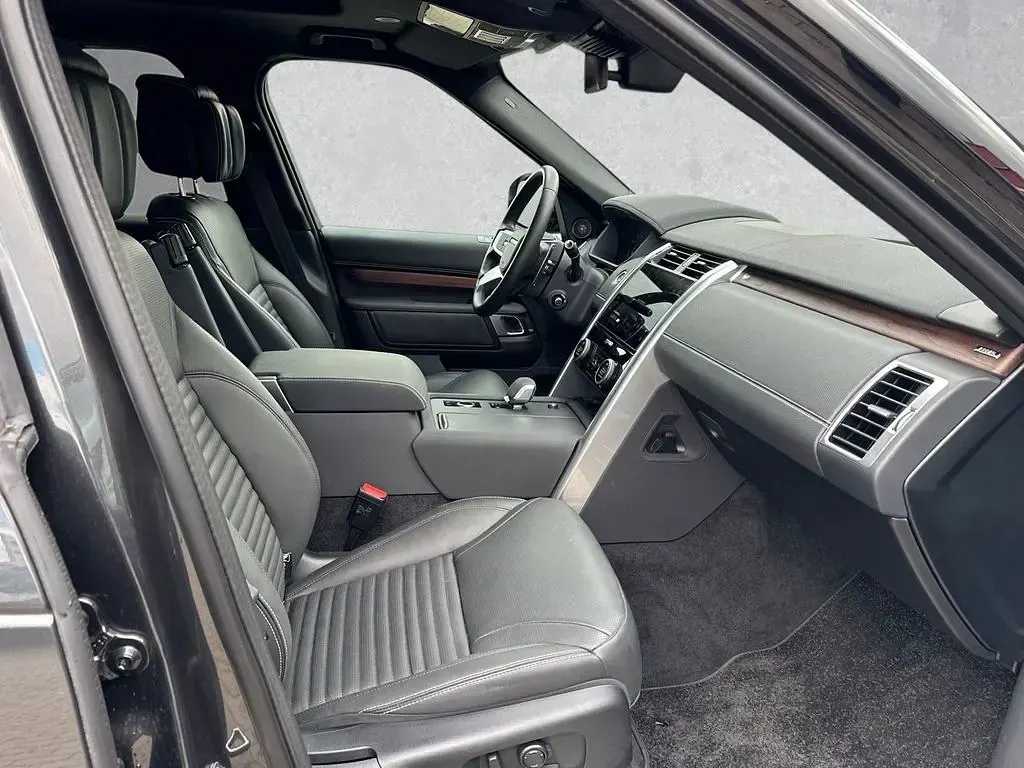 Gebraucht Land Rover Discovery HSE Dynamic 349 PS (256 kW) 2024 Grau SUV
