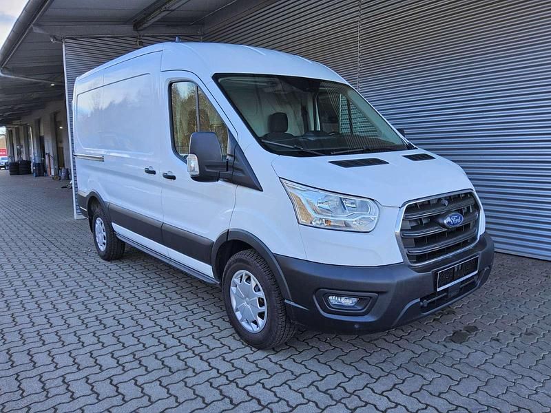 Gebraucht Ford Transit Trend 131 PS (96 kW) 2021 Frost weiss Limousine