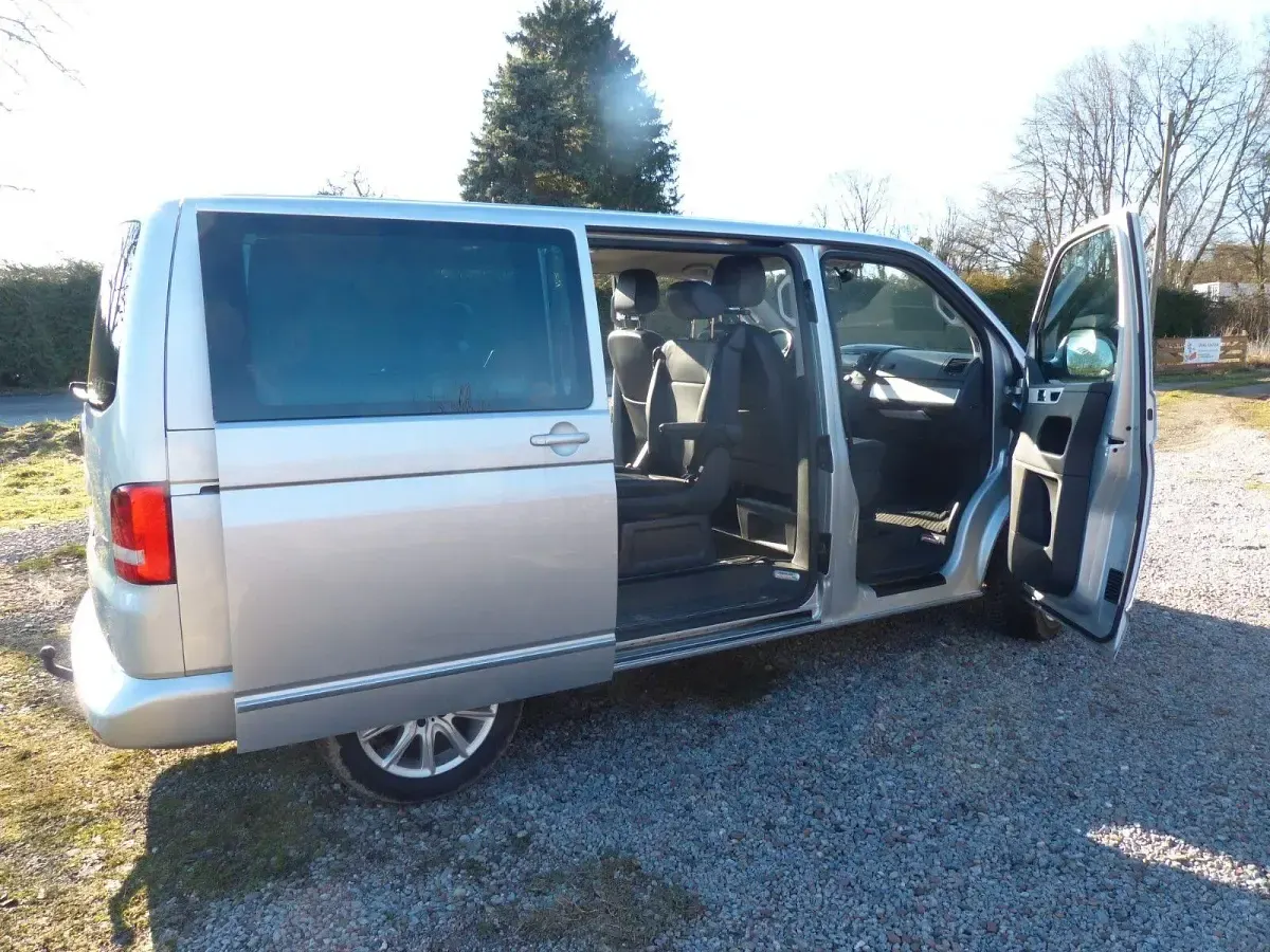 Second-hand VW T5 179 CP (131 kW) 2015 Gri Van