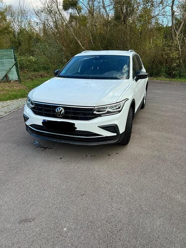 Weiß Gebraucht 2025 VW Tiguan Move SUV | 28.250 € (Superpreis) - Bild 1/4