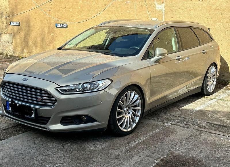 Silber Gebraucht 2016 Ford Mondeo Titanium Kombi | 8.200 € (Fairer Preis) - Bild 1/4