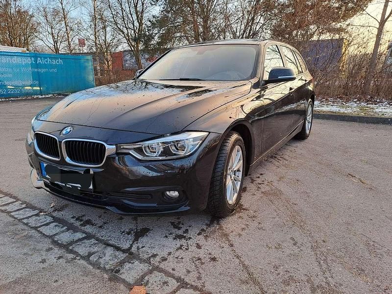 Schwarz Gebraucht 2017 BMW 320 Advantage Kombi | 16.400 € (Etwas zu teuer) - Bild 1/4