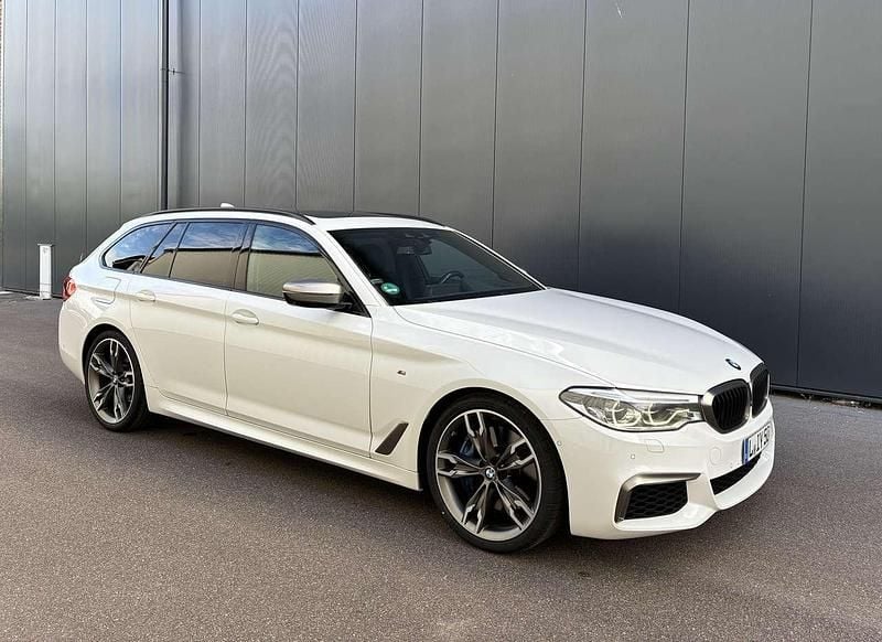 Gebraucht BMW M550 Shadowline 400 PS (294 kW) 2018 Weiß Limousine