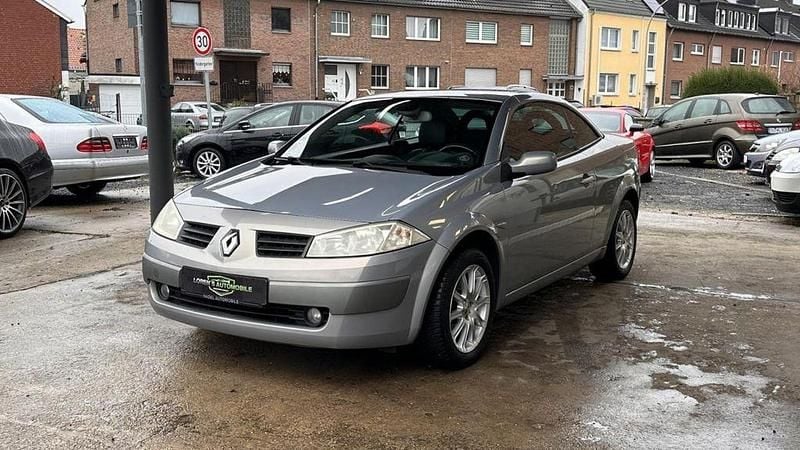 Gebraucht Renault Mégane II Dynamique 135 PS (99 kW) 2006 Beige Cabrio
