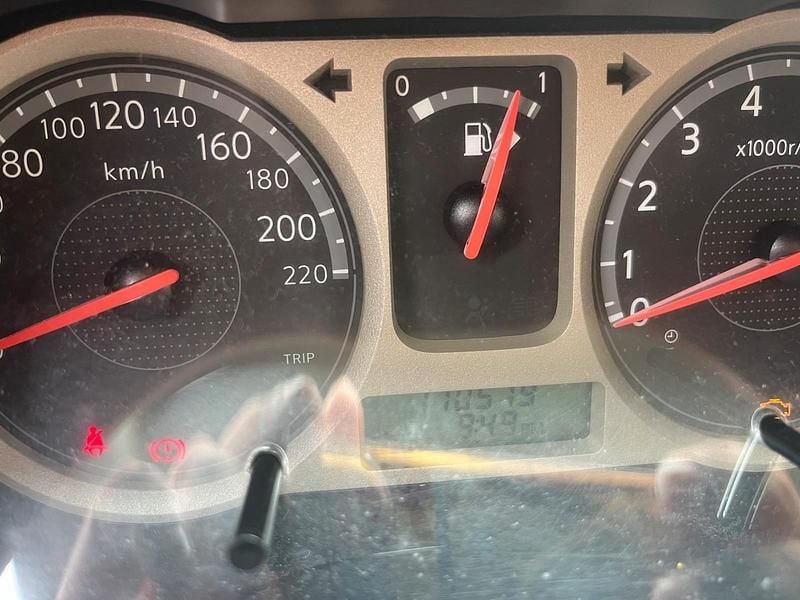 Orange Gebraucht 2007 Nissan Note Van / Kleinbus | 3.300 € (Guter Preis) - Bild 1/4