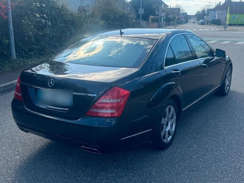 Gebraucht Mercedes S350 258 PS (189 kW) 2011 Schwarz Limousine