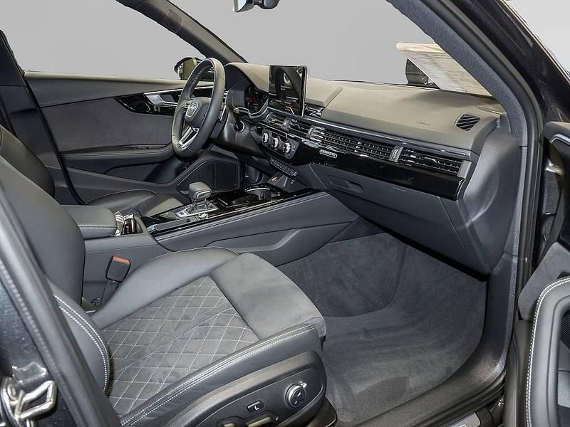 Gebraucht Audi RS4 450 PS (330 kW) 2024 Grau Kombi