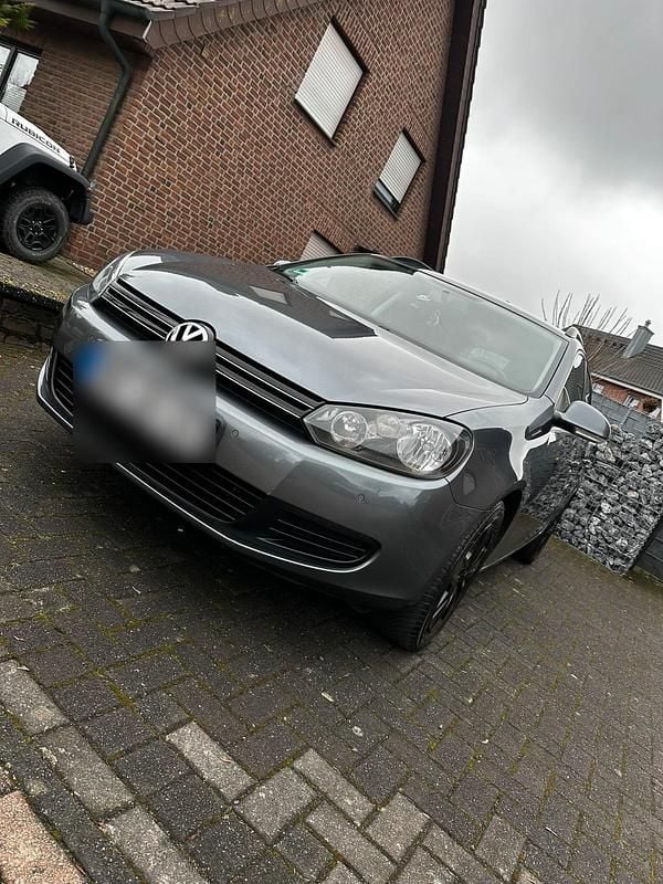 Gebraucht VW Golf VI 105 PS (77 kW) 2010 Grau Kleinwagen