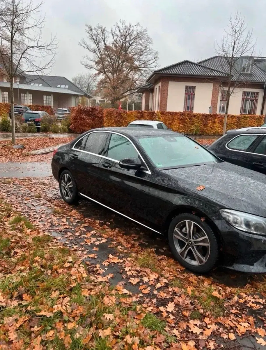 Gebraucht Mercedes C200 Avantgarde 160 PS (117 kW) 2019 Schwarz Limousine