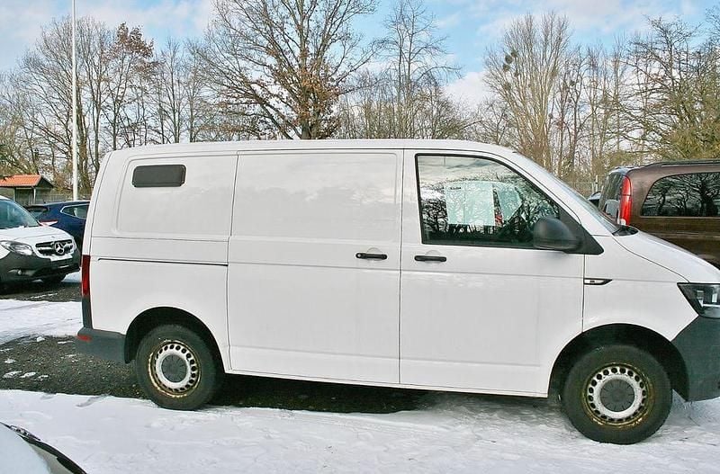 Gebraucht VW T6 114 PS (83 kW) 2017 Candyweiss Van