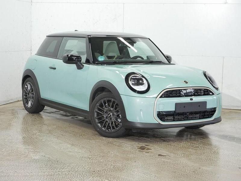 Gebraucht Mini John Cooper Works 156 PS (114 kW) 2025 Ocean wave green Kleinwagen