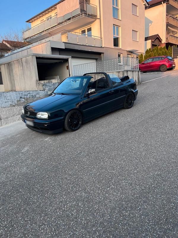 Second-hand VW Golf 90 CP (66 kW) 1994 Verde Cabrio