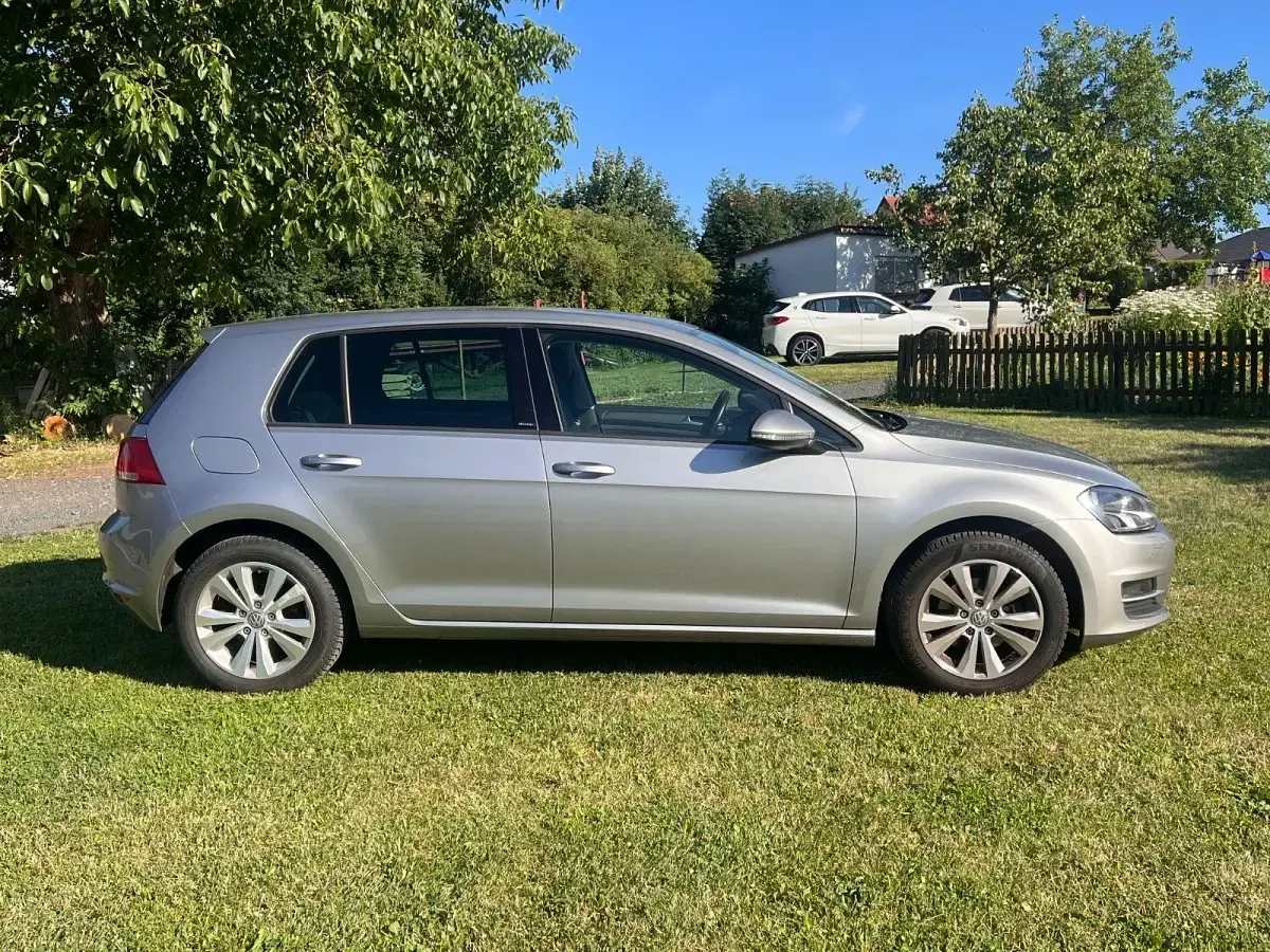 Gebraucht VW Golf VII Allstar 110 PS (80 kW) 2016 Silber Limousine