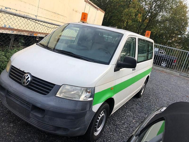 Weiß Gebraucht 2007 VW T5 Van | 13.200 € (Etwas zu teuer) - Bild 1/2