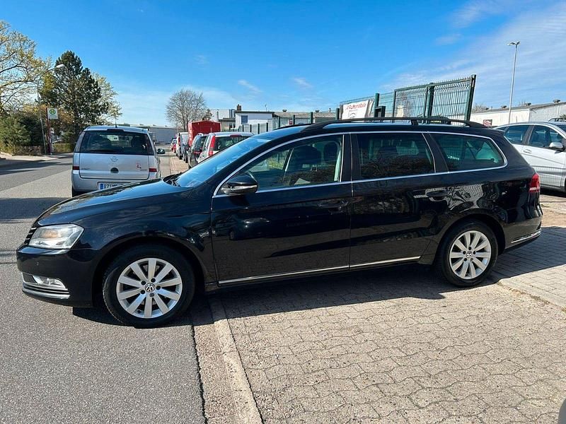 Gebraucht VW Passat 122 PS (89 kW) 2014 Schwarz Kombi