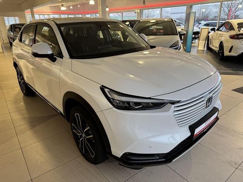 Platinum white pearl Gebraucht 2022 Honda HR-V Advance SUV | 23.490 € (Fairer Preis) - Bild 1/4