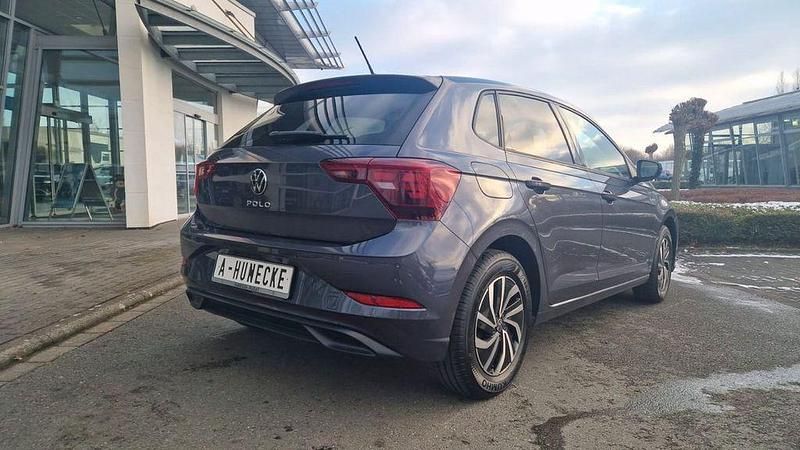 Gebraucht VW Polo Life 95 PS (69 kW) 2025 Grau Limousine