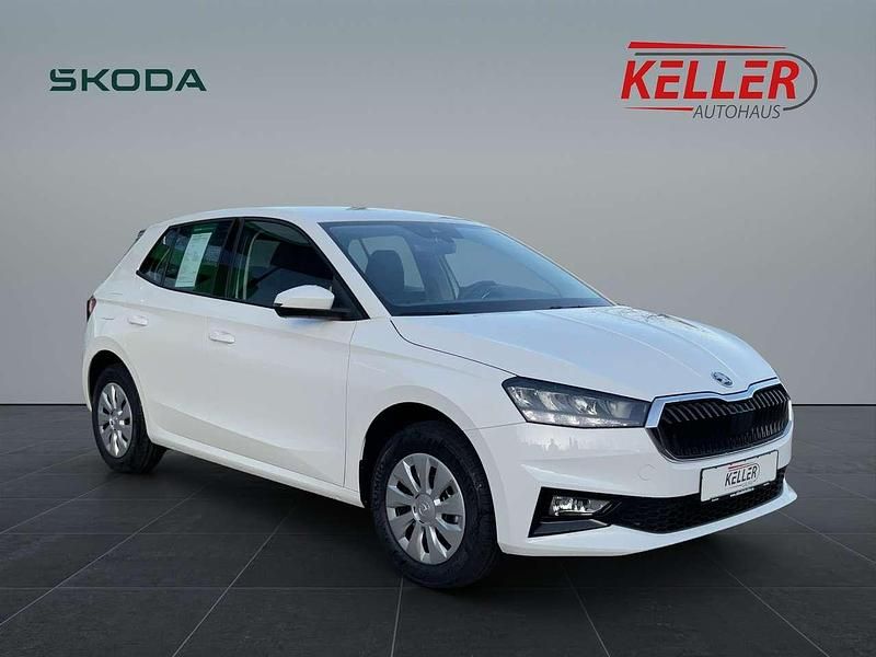 Neu Skoda Fabia Essence 80 PS (58 kW) 2026 Candyweiss Kleinwagen