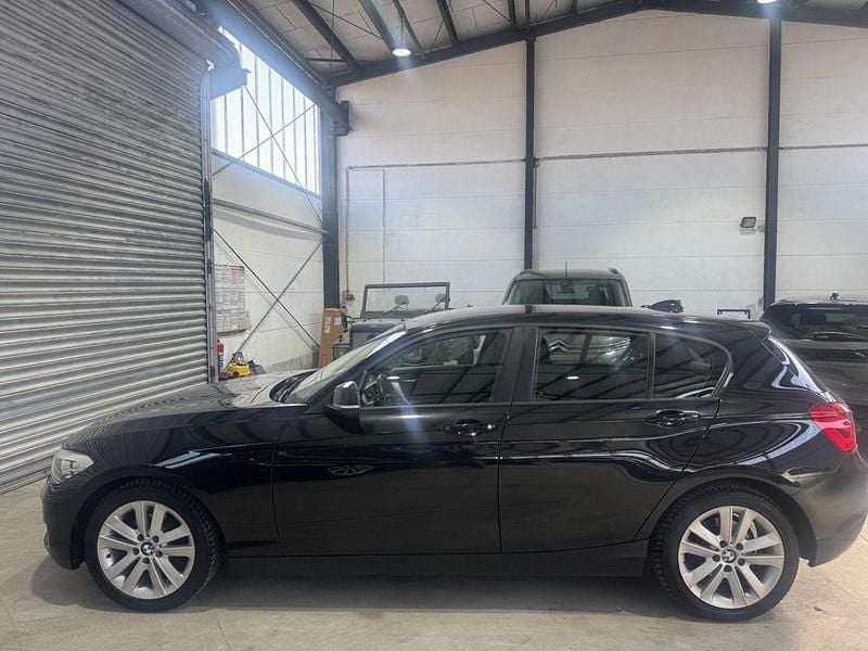 Gebraucht BMW 118 Advantage 136 PS (100 kW) 2019 Schwarz Kleinwagen