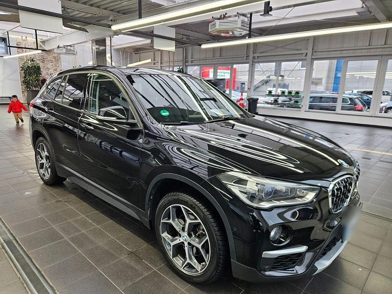 Gebraucht BMW X1 150 PS (110 kW) 2018 Schwarz SUV