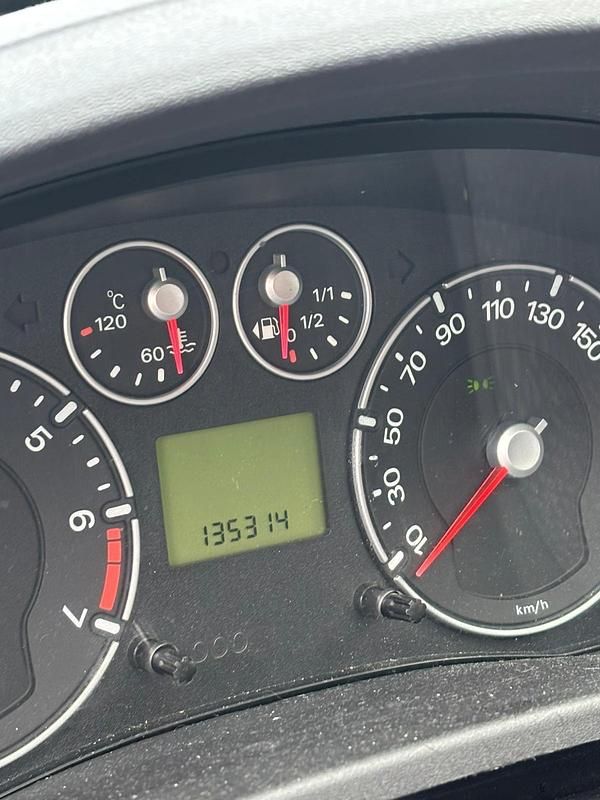 Gebraucht Ford Fiesta 70 PS (51 kW) 2005 Grau Kleinwagen