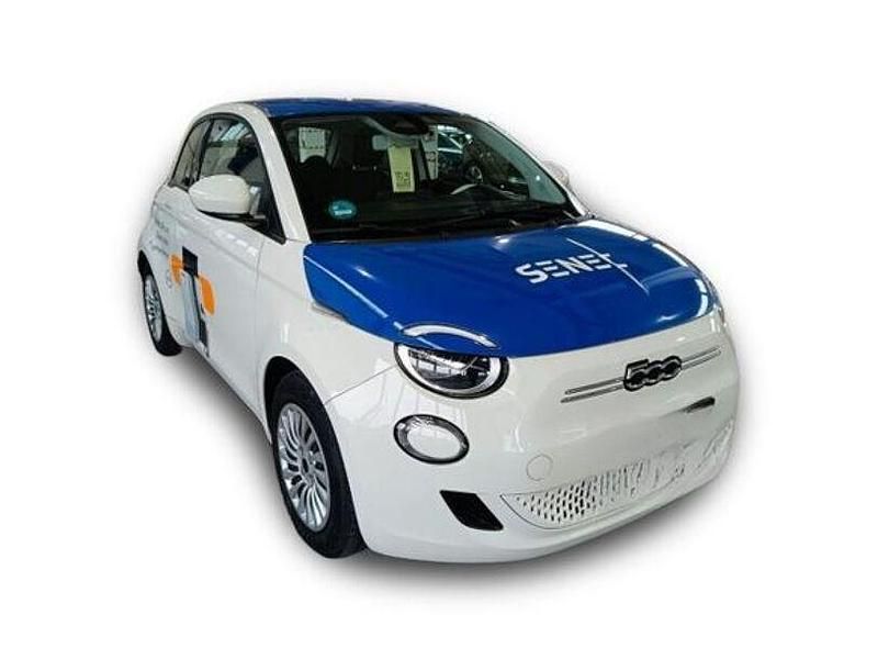 Second-hand Fiat 500e 86 kW (118 CP) 2023 Alb Berlinǎ