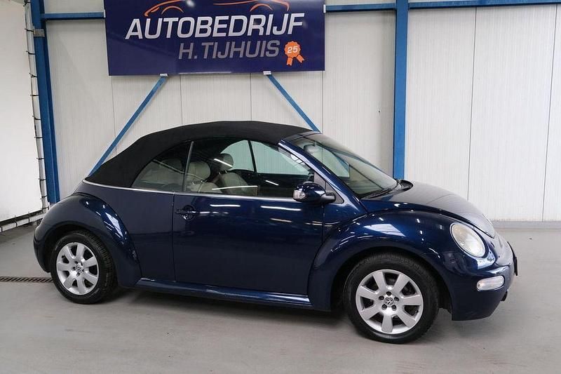 Gebraucht VW New Beetle Highline 102 PS (75 kW) 2003 Blau Kleinwagen