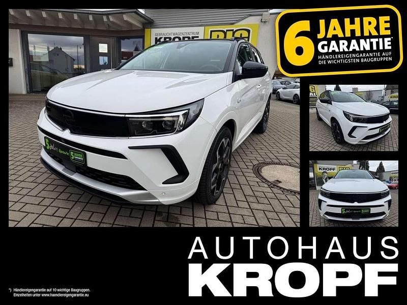Jade weiss/arktis weiss Gebraucht 2022 Opel Grandland X Ultimate SUV | 25.890 € (Fairer Preis) - Bild 1/4