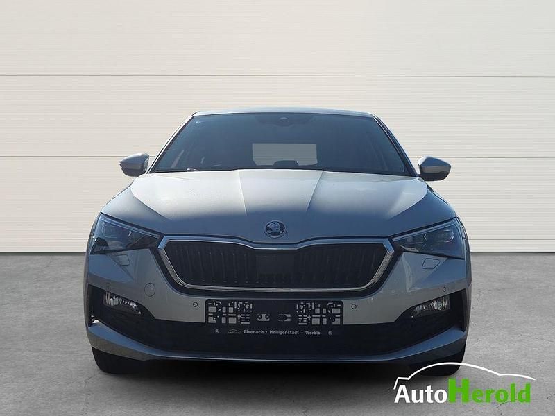 Gebraucht Skoda Scala Clever 110 PS (80 kW) 2022 Silber Kleinwagen