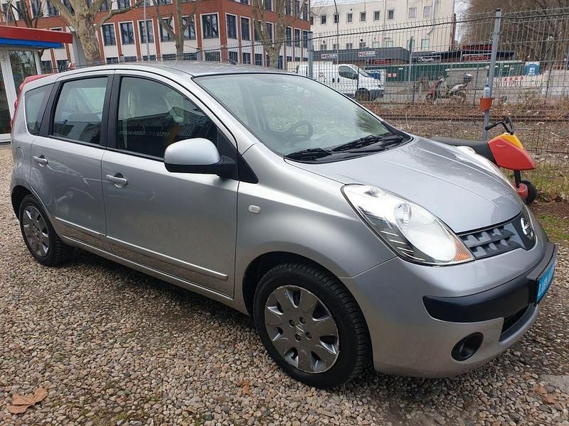 Gebraucht Nissan Note Acenta 88 PS (64 kW) 2006 Silber Kleinwagen