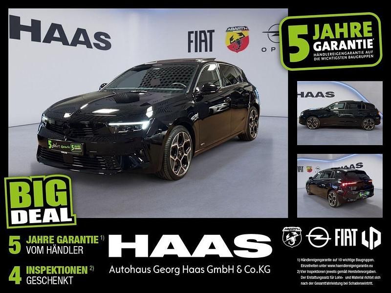 Diamant schwarz/karbon schwarz Gebraucht 2022 Opel Astra Ultimate Limousine | 24.490 € (Etwas zu teuer) - Bild 1/4