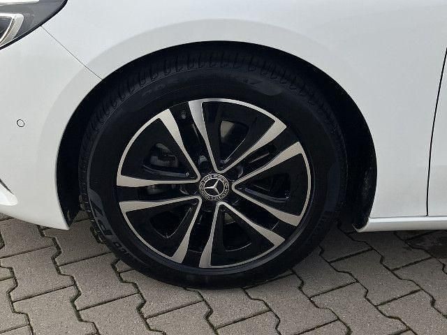 Gebraucht Mercedes B200 150 PS (110 kW) 2024 Van / Kleinbus