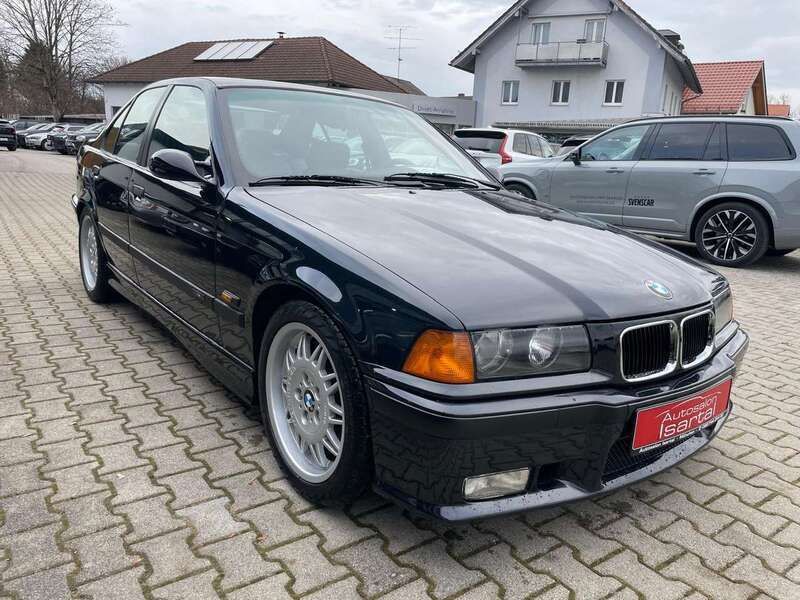 Schwarz Gebraucht 1995 BMW M3 Performance Limousine | 37.900 € - Bild 1/4