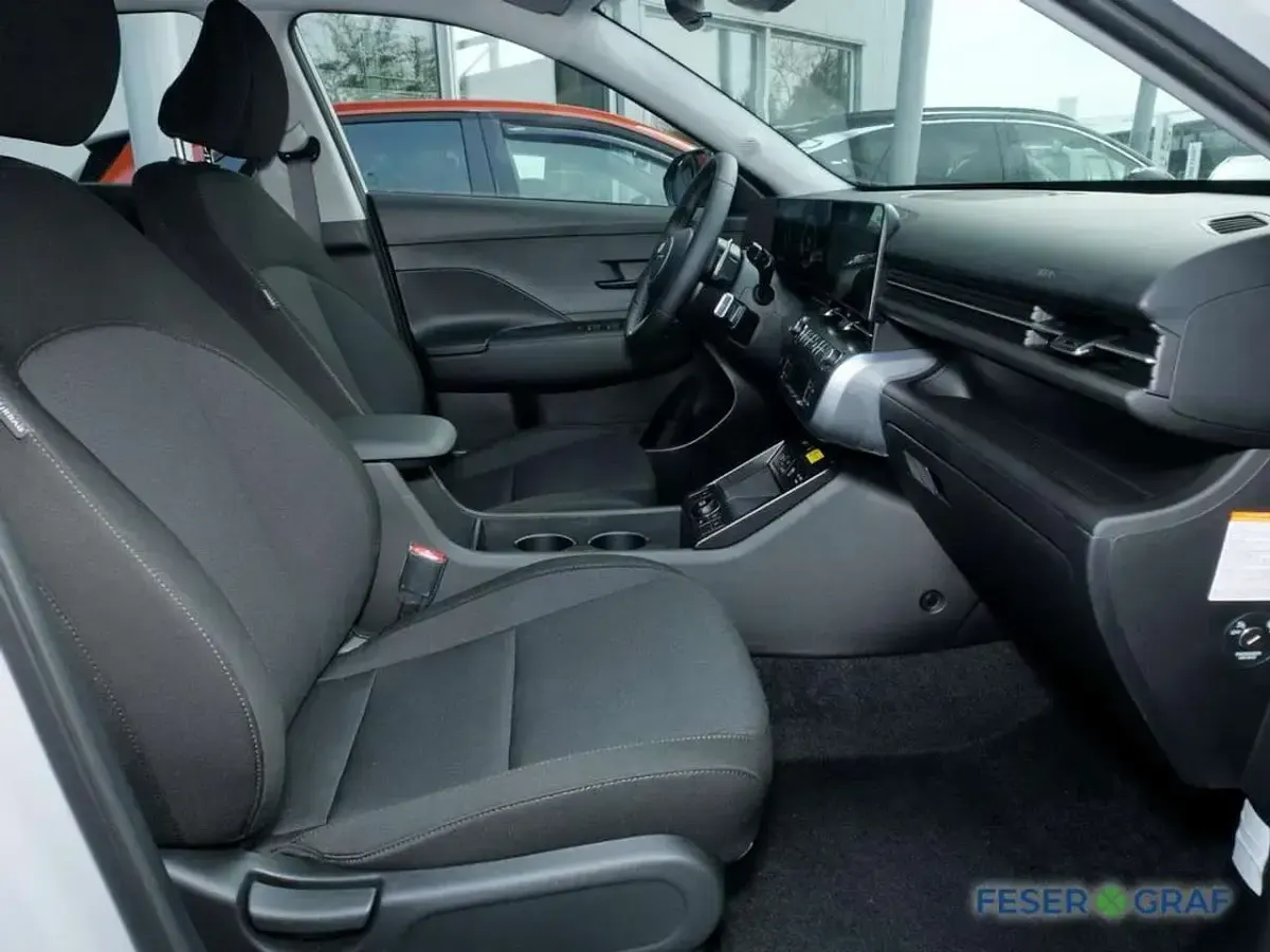 Neu Hyundai Kona Select 139 PS (102 kW) 2026 Cyber grey SUV