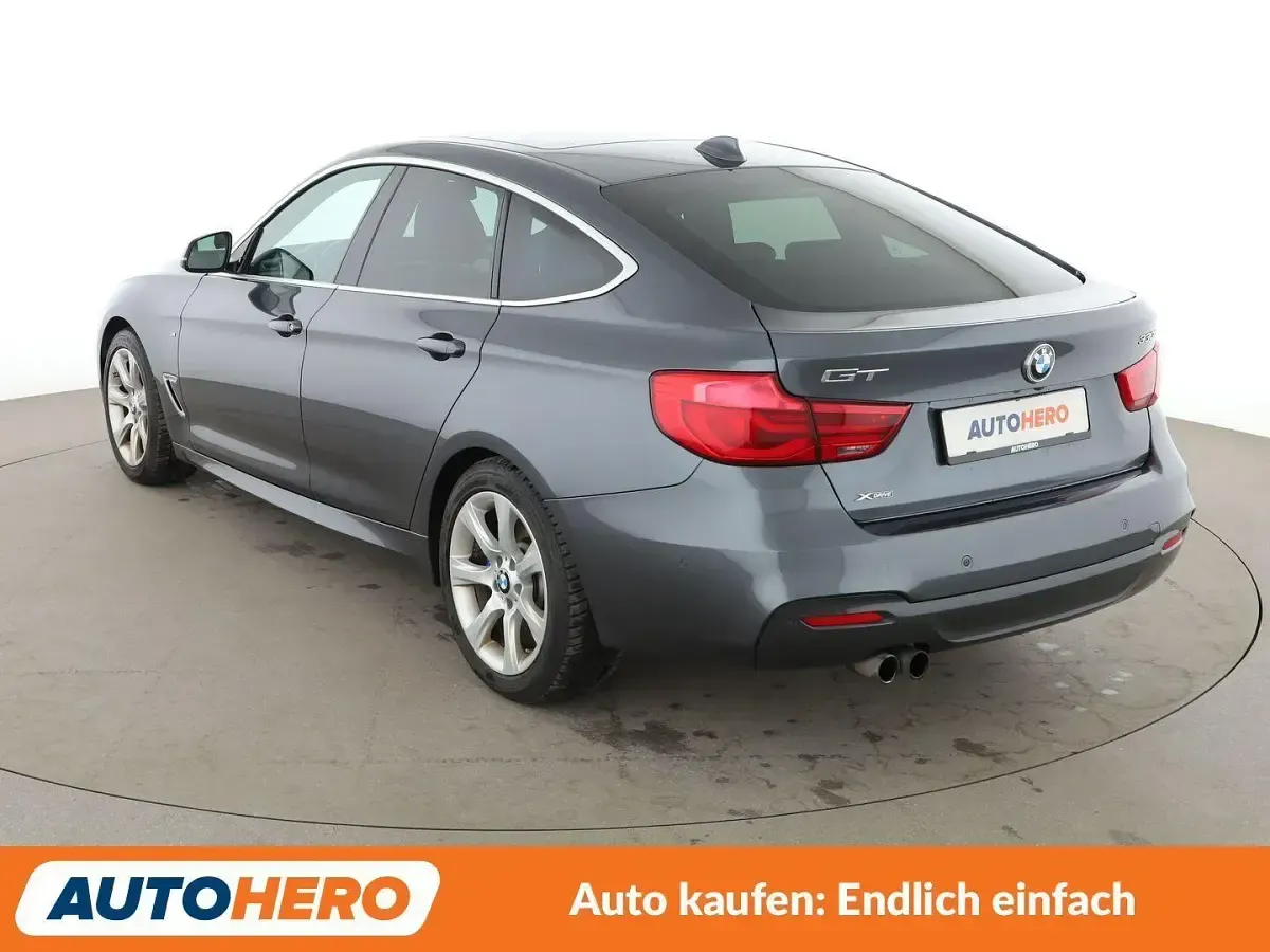 Używany BMW 330 M Sport 252 KM (185 kW) 2017 Szary Sedan/Limuzyna