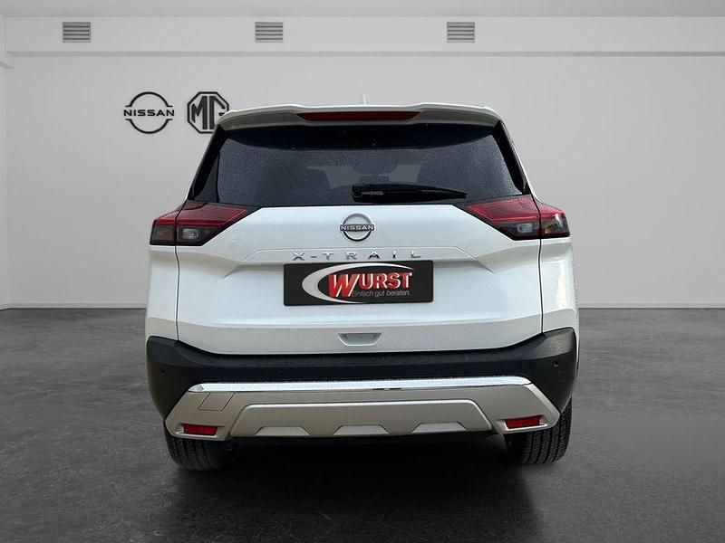 Neu Nissan X-Trail Tekna+ 163 PS (119 kW) 2026 Weiß SUV