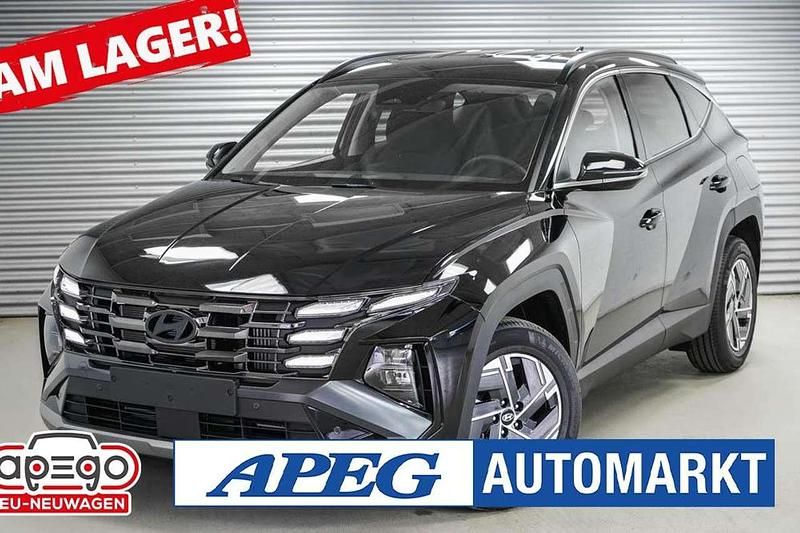 Phantom black Neu 2025 Hyundai Tucson Essential SUV | 29.590 € (Superpreis) - Bild 1/4