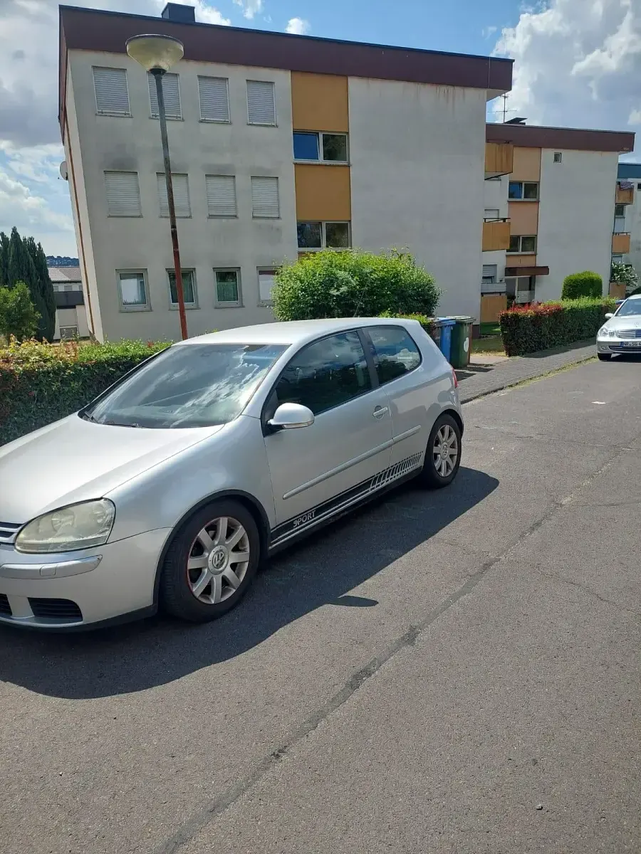 Gebraucht VW Golf V 100 PS (73 kW) 2006 Silber Kleinwagen