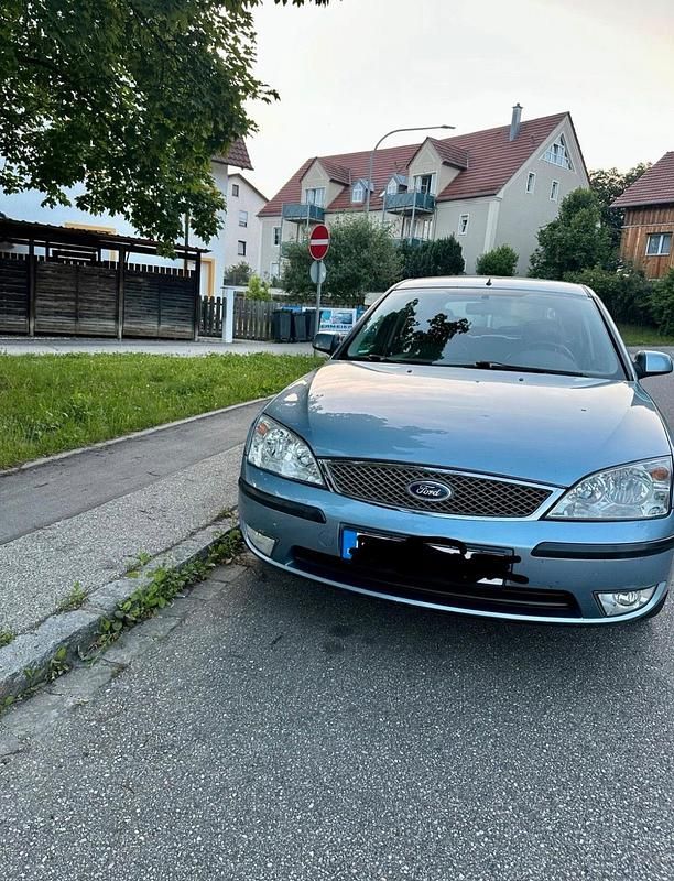 Blau Gebraucht 2003 Ford Mondeo Limousine | 1.750 € - Bild 1/4