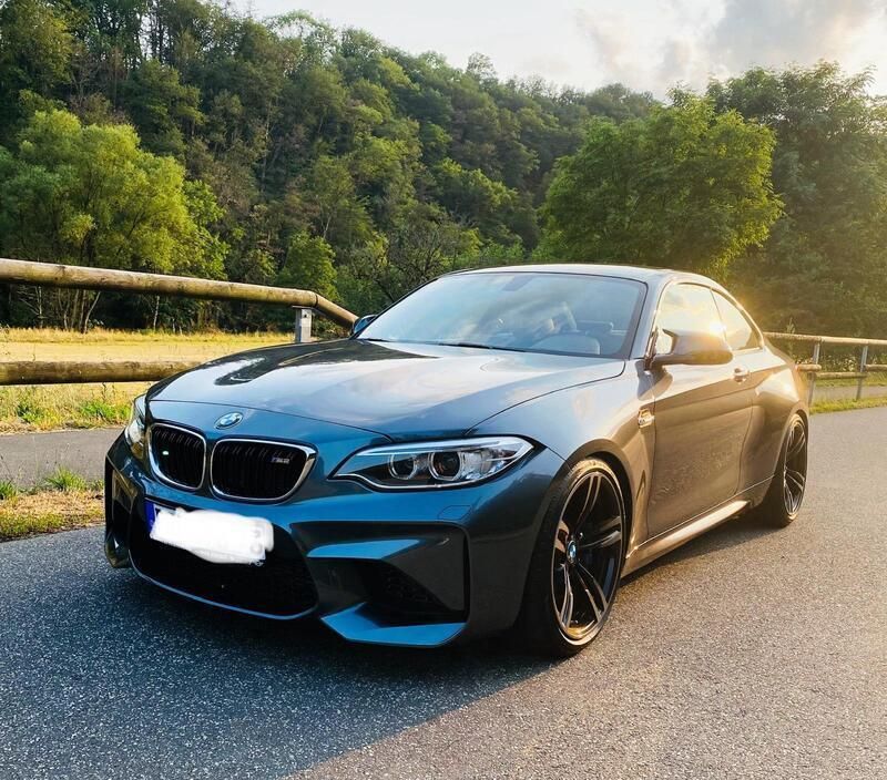 Grau Gebraucht 2017 BMW M2 Coupé | 49.500 € (Etwas zu teuer) - Bild 1/4