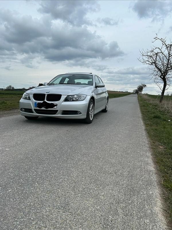Gebraucht BMW 325 218 PS (160 kW) 2006 Limousine