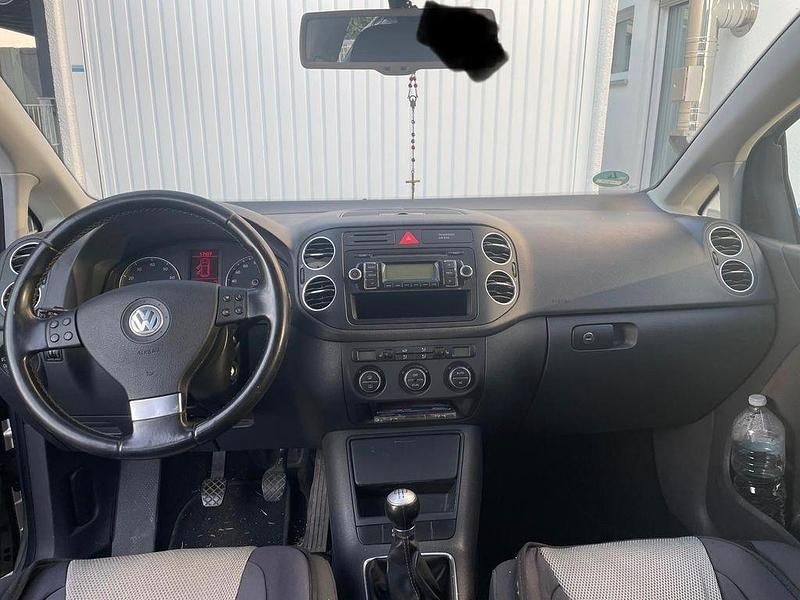Używany VW Golf Plus Cross United 80 KM (58 kW) 2008 Srebrny Minivan