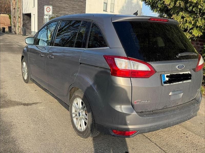 Gebraucht Ford Grand C-Max Titanium 125 PS (91 kW) 2013 Braun Van / Kleinbus