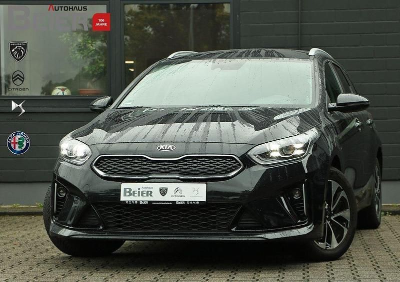 Schwarz Gebraucht 2021 Kia Ceed Sportswagon Vision Kombi | 18.680 € (Guter Preis) - Bild 1/4