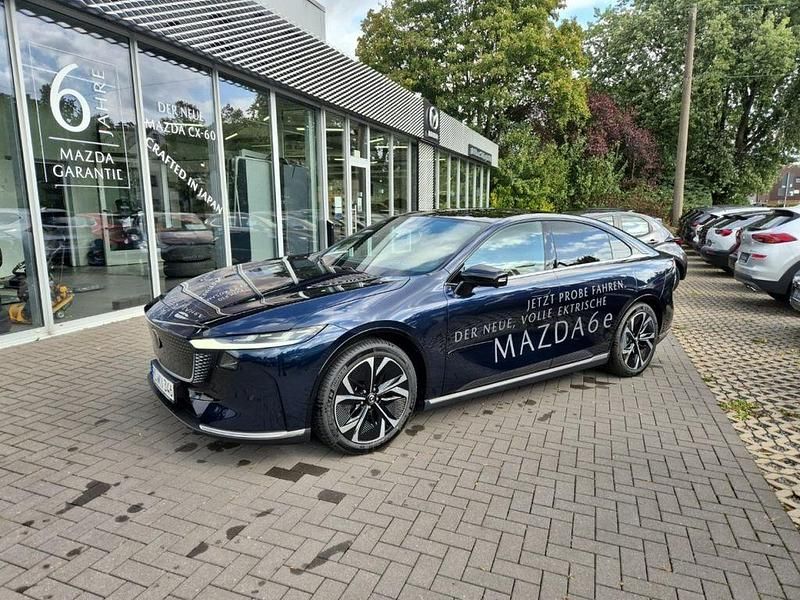 Blau Gebraucht 2025 Mazda 6e Takumi-Line Limousine | 39.790 € (Fairer Preis) - Bild 1/4