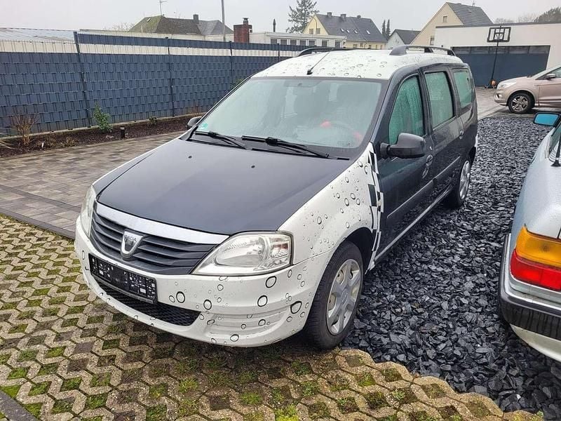 Gebraucht Dacia Logan MCV 88 PS (64 kW) 2013 Grau Kombi