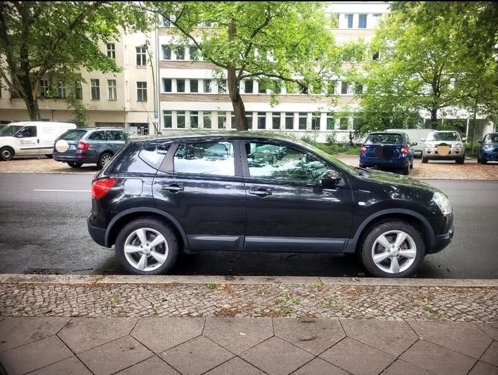 Schwarz Gebraucht 2009 Nissan Qashqai SUV | 5.700 € (Guter Preis) - Bild 1/4