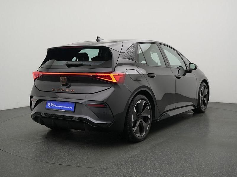 Gebraucht Cupra Born 150 kW (204 PS) 2023 Grau / quasar grau (metallic) Kleinwagen
