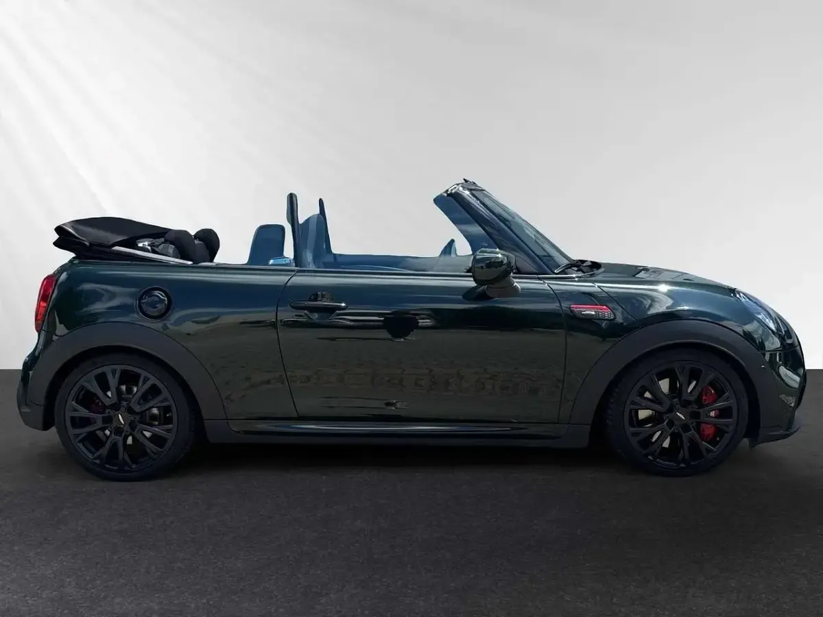 Gebraucht Mini John Cooper Works Cabriolet 231 PS (169 kW) 2023 Rebel green uni Cabrio