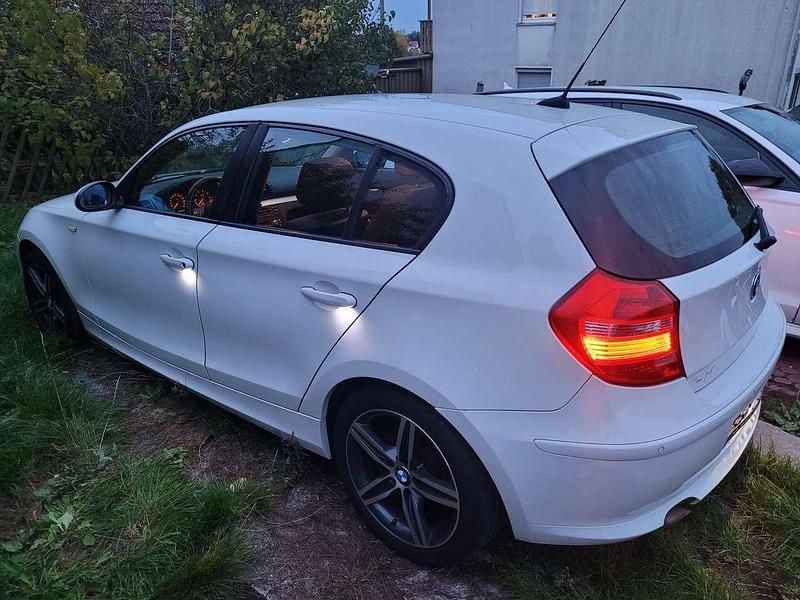 Gebraucht 2009 BMW 116 Kleinwagen | 3.800 € (Fairer Preis) - Bild 1/4